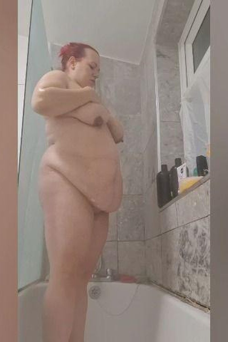 Watch Me Shower - Screenshot 1 of 4 - BBW