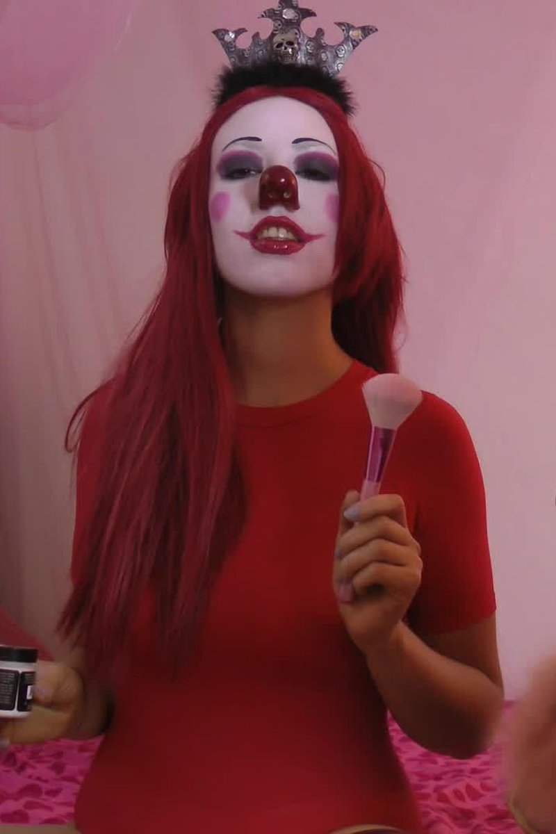 Backstage Sissification - Screenshot 1 of 4 - Cosplay