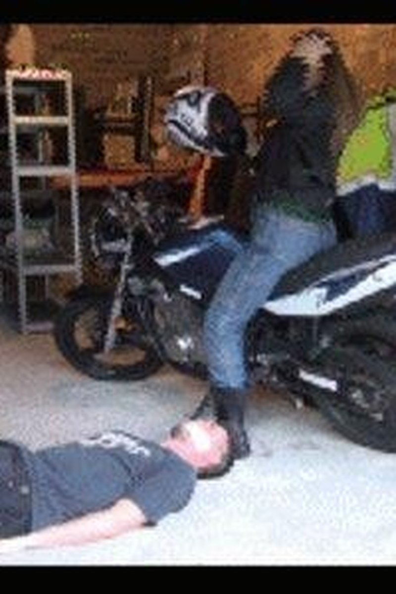 Biker Babe Foot Smother - HD Wmv - Screenshot 1 of 4 - Foot Fetish