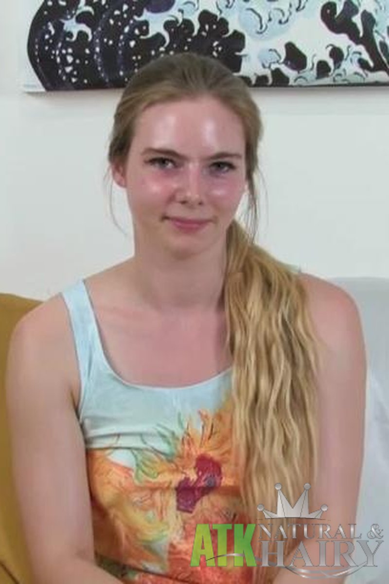 Rogue - Interview - Screenshot 1 of 4 - Blonde Hair (Female)