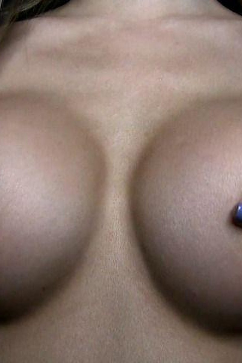 Auto Pilot - Screenshot 1 of 4 - Medium Tits