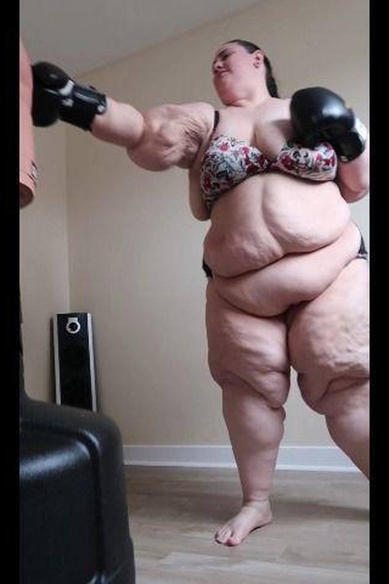 Ssbbw Boxing - Screenshot 1 of 4 - BBW
