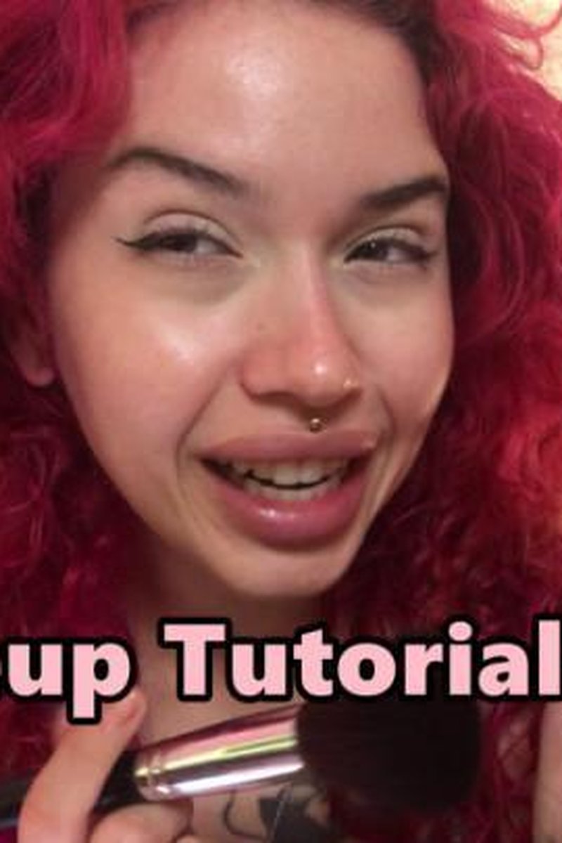 Makeup Tutorial For Sissies - Screenshot 1 of 4 - Bimbo