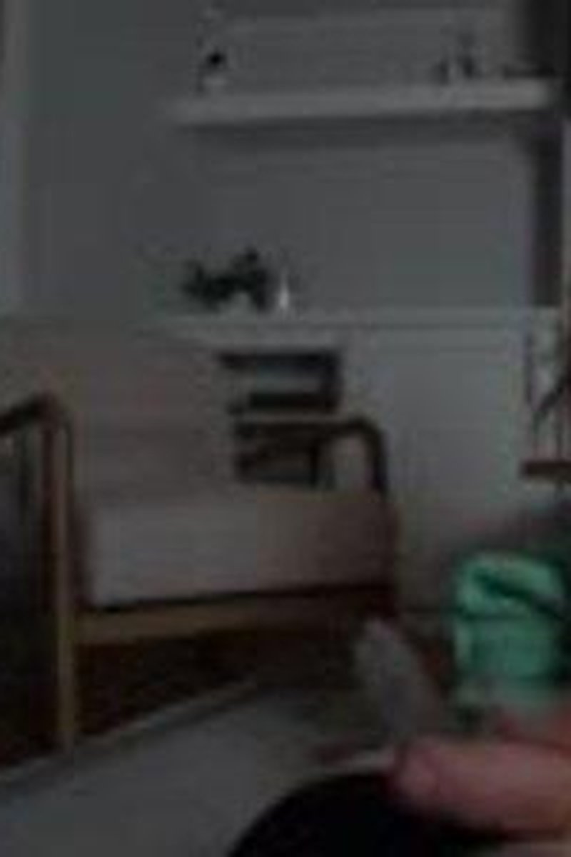 Bb Sweats - Screenshot 1 of 4 - Amateur Ballbusting