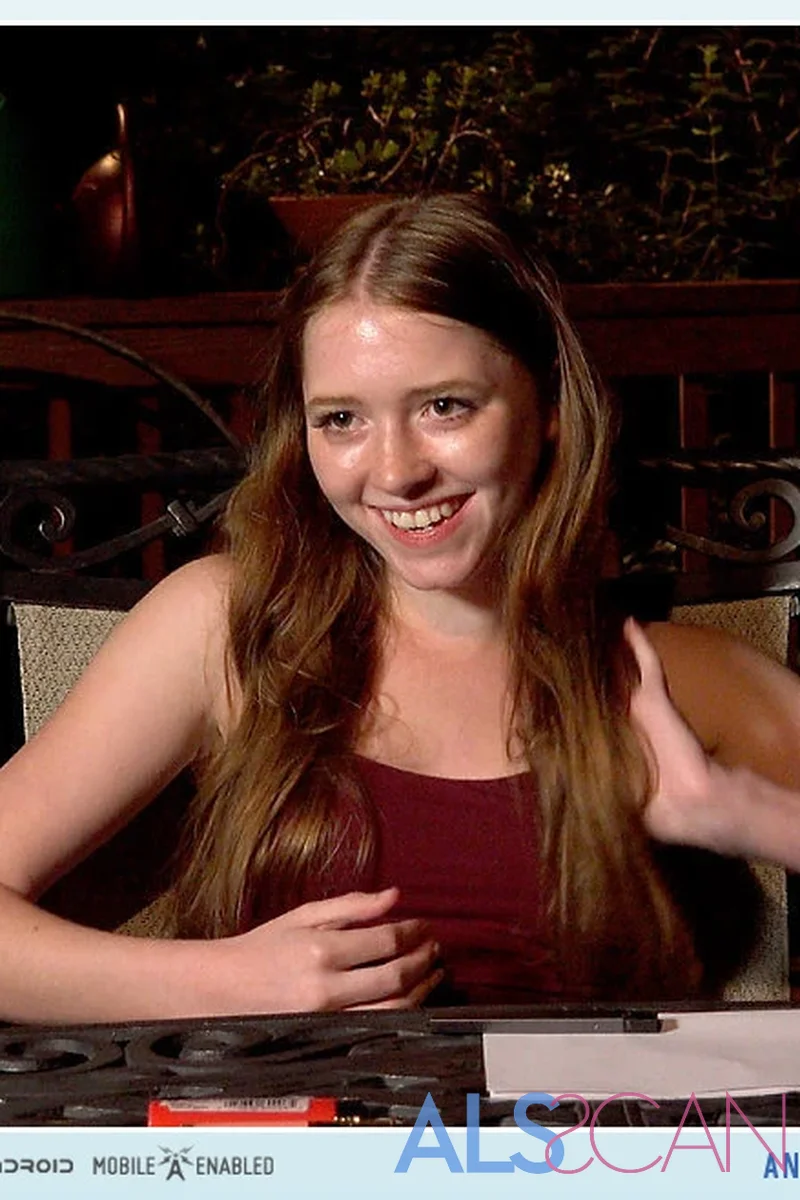 Interview - Screenshot 1 of 4 - Behind The Scenes