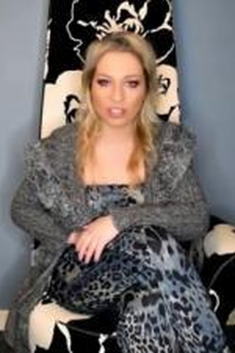 Unlearn - Screenshot 1 of 4 - Bitch