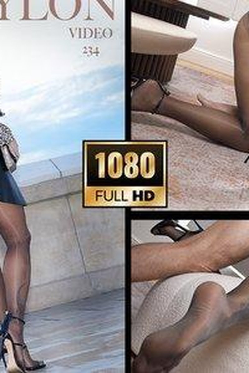 231 Alysa Nylon Se Fait Baiser En Collant Nylon Et Jupe En Cuir Full HD - Screenshot 1 of 4 - Blowjob
