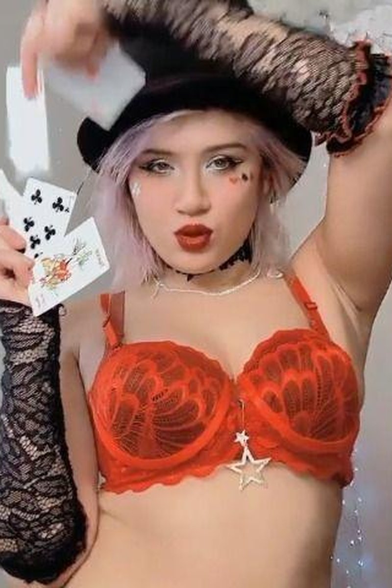 Mayaloux The Magnificent - Pussy Magic - Screenshot 1 of 4 - Asian