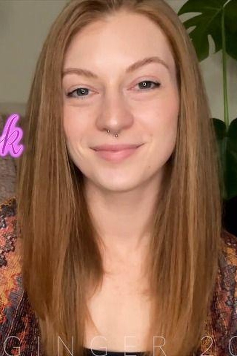 Simple Sissy Task - Screenshot 1 of 4 - Femdom