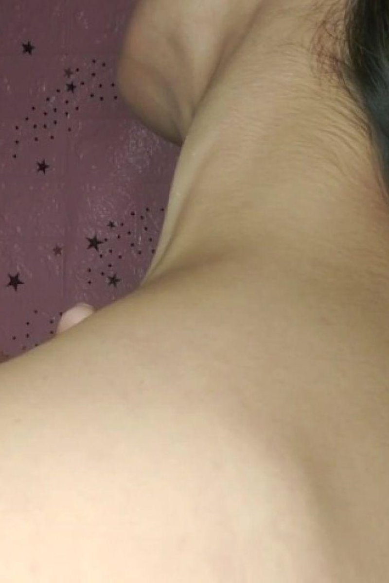 Bite Me Please - Screenshot 1 of 4 - Asian