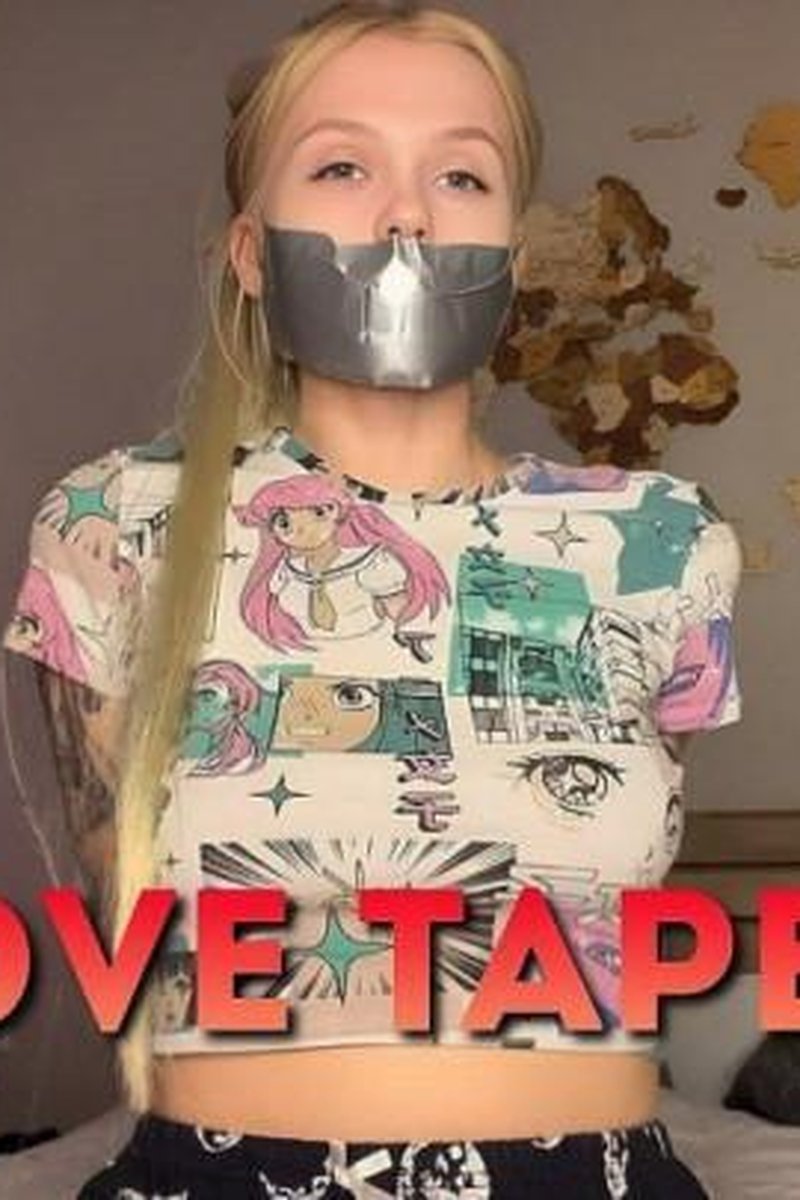 Remove Tape Gag - Screenshot 1 of 4 - Babes