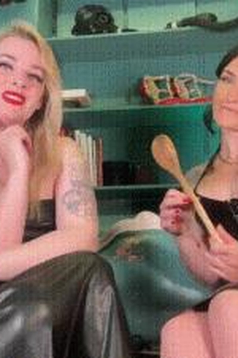 Self Ball Busting - Screenshot 1 of 4 - Cock And Ball Torture