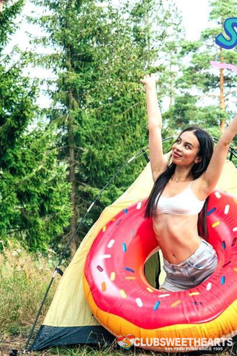 From Camping To Fucking - Screenshot 1 of 4 - Elina Sable