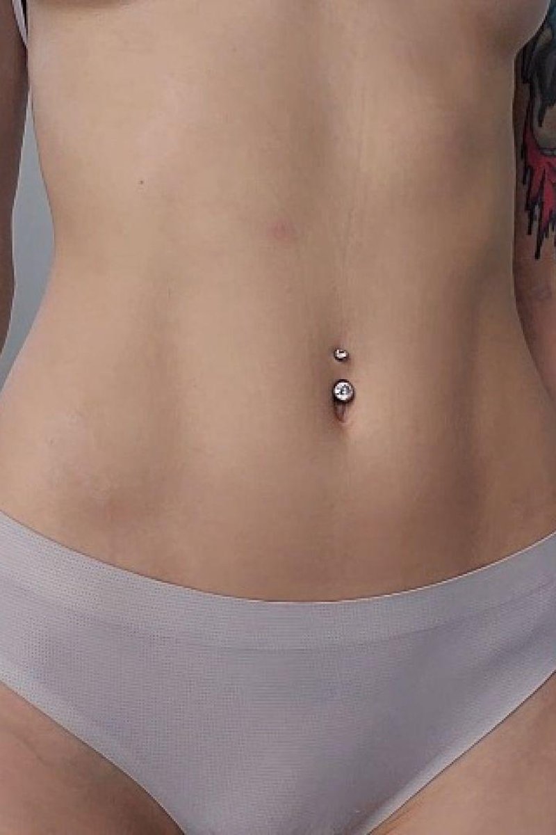 Take-Off Bellybutton Piercing - Screenshot 1 of 4 - Amateur