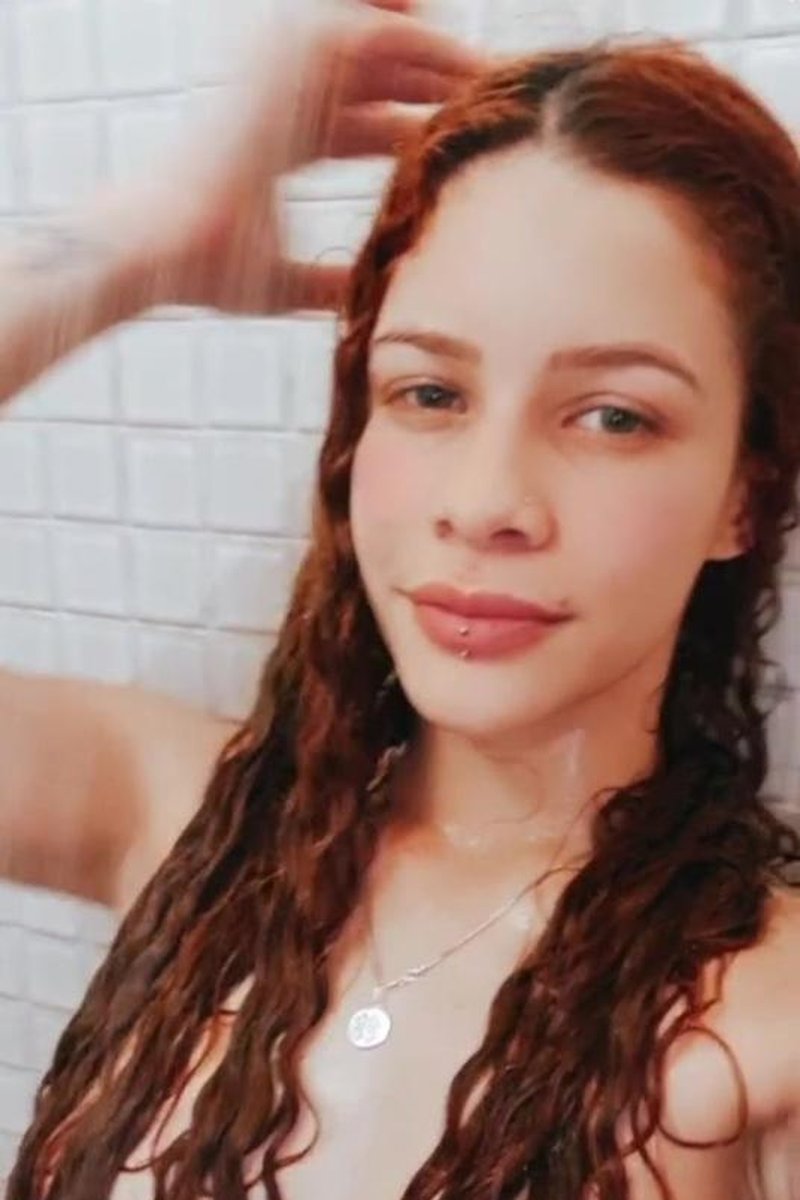 Redhead - Screenshot 1 of 4 - Babes