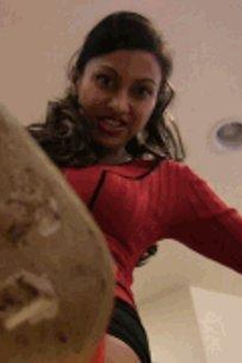 Ball Busting Micro Dick, Jasmine Shy (HD 1080P) - Screenshot 1 of 4 - Domination