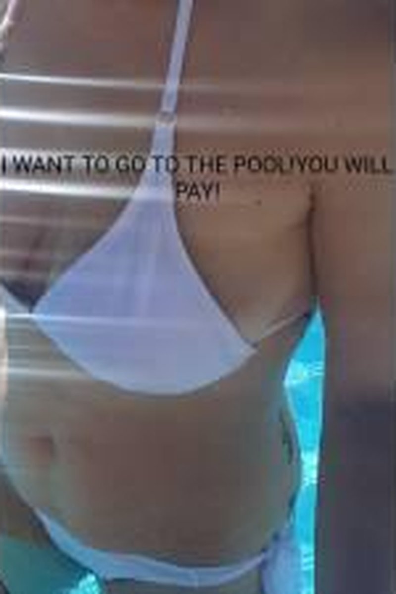 Pool Tits! - Screenshot 1 of 4 - Big Tits
