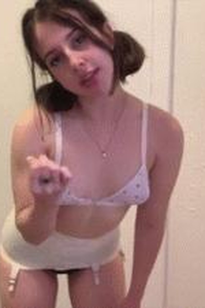 Cumslut Virgin - Screenshot 1 of 4 - Cuckolding