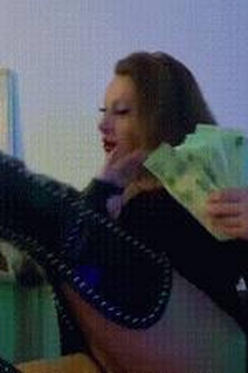 Pay Until You Explode - Screenshot 1 of 4 - Babes