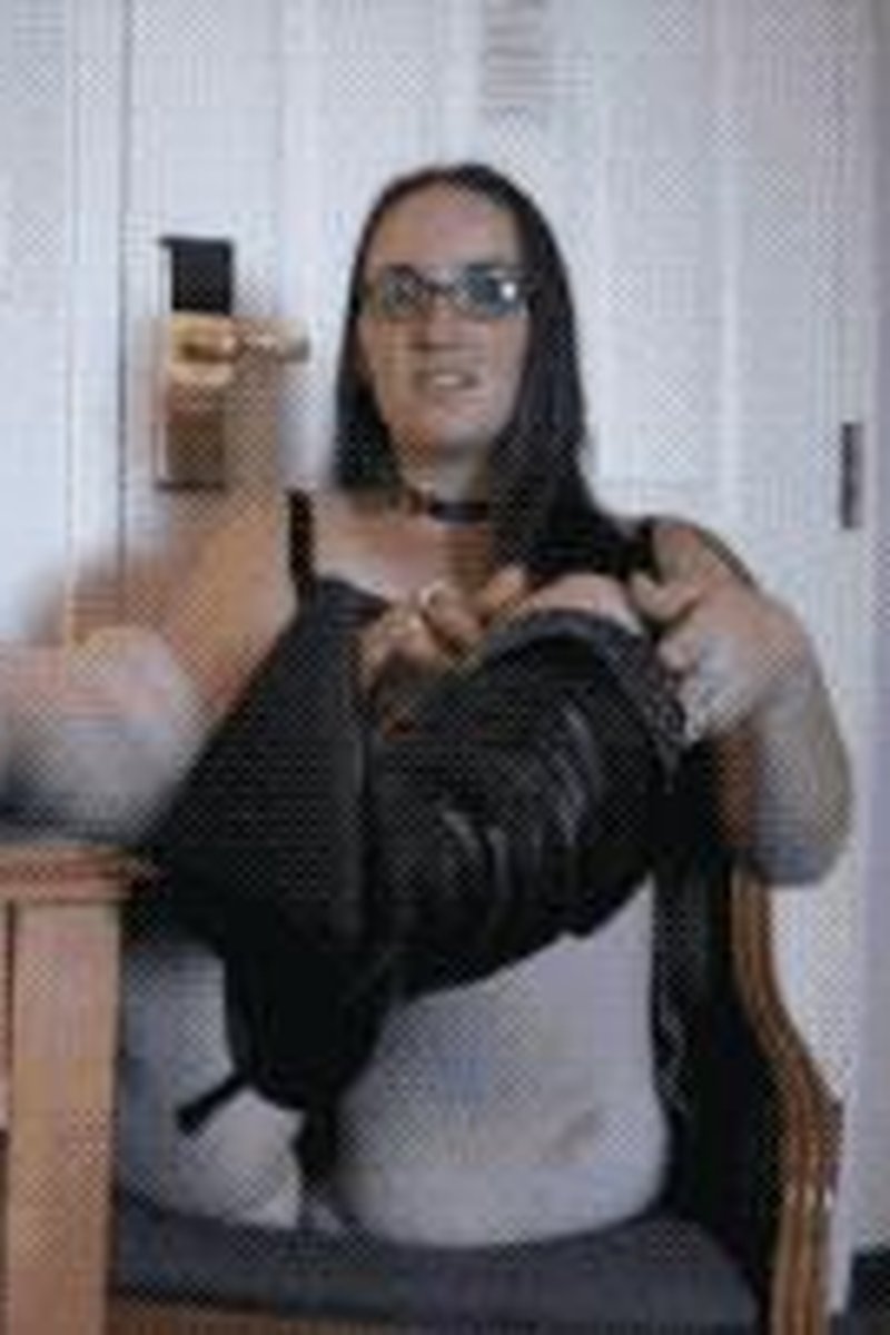 Sole Licker - Screenshot 1 of 4 - Foot Fetish