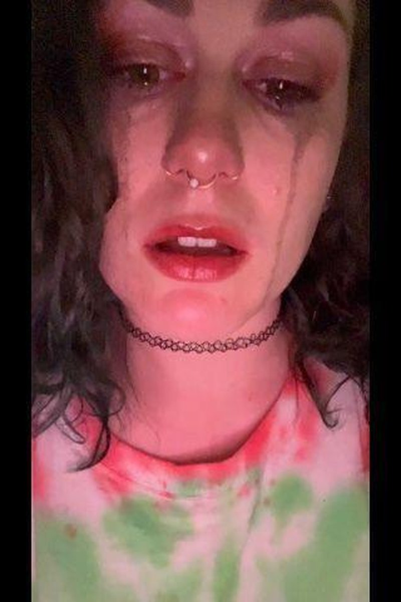 Hardcore Crying - Screenshot 1 of 4 - Acting