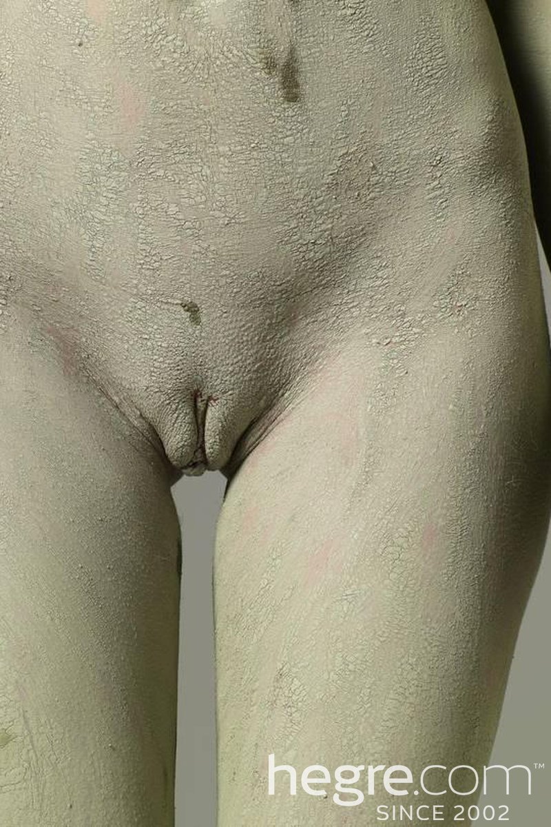 Mia Mud - Screenshot 1 of 4 - Brown Hair