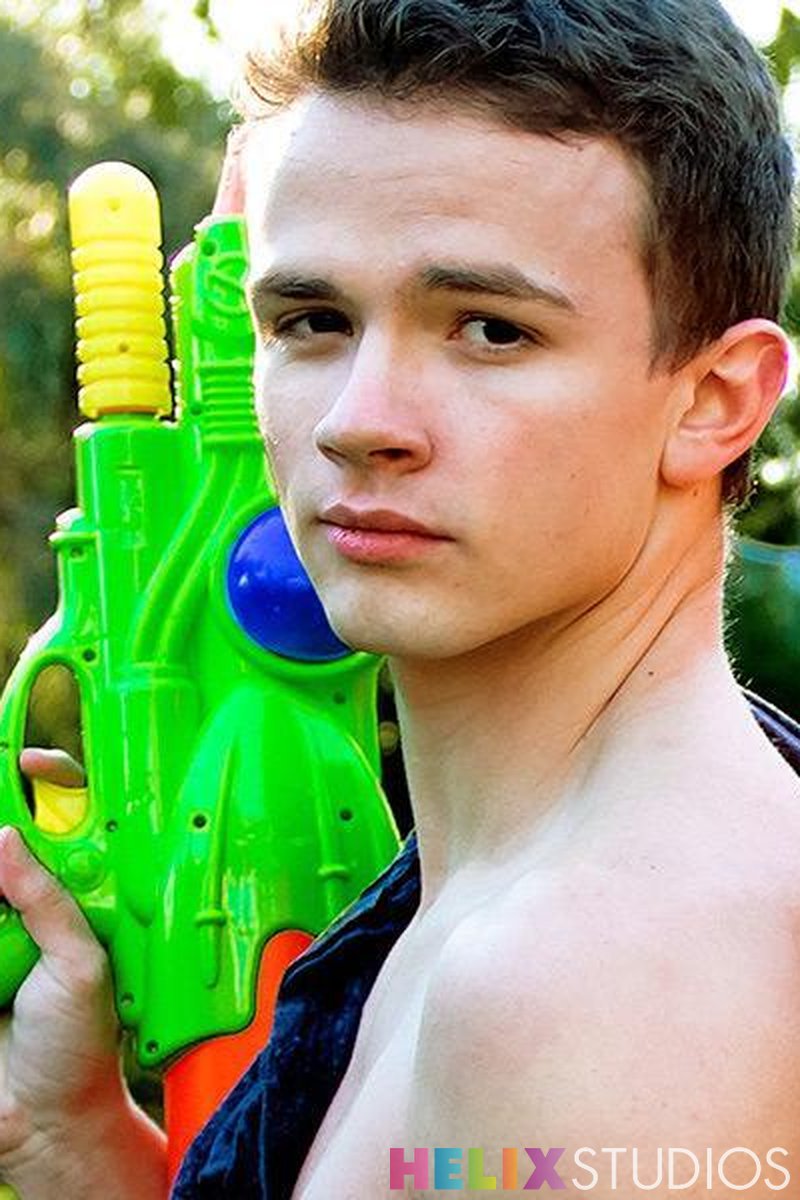 Squirt Fun - Screenshot 1 of 4 - American