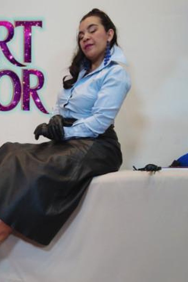 Sex Supervisor Underskirt - Screenshot 1 of 4 - Collarupshirts