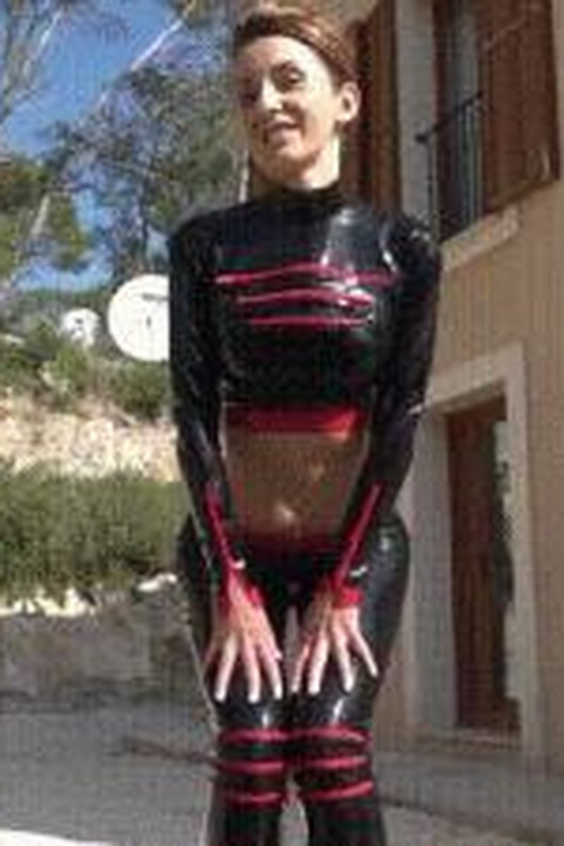 TP-iwantclipsladyanjagermanmistress-suchtig-nach-deiner-latexherrin