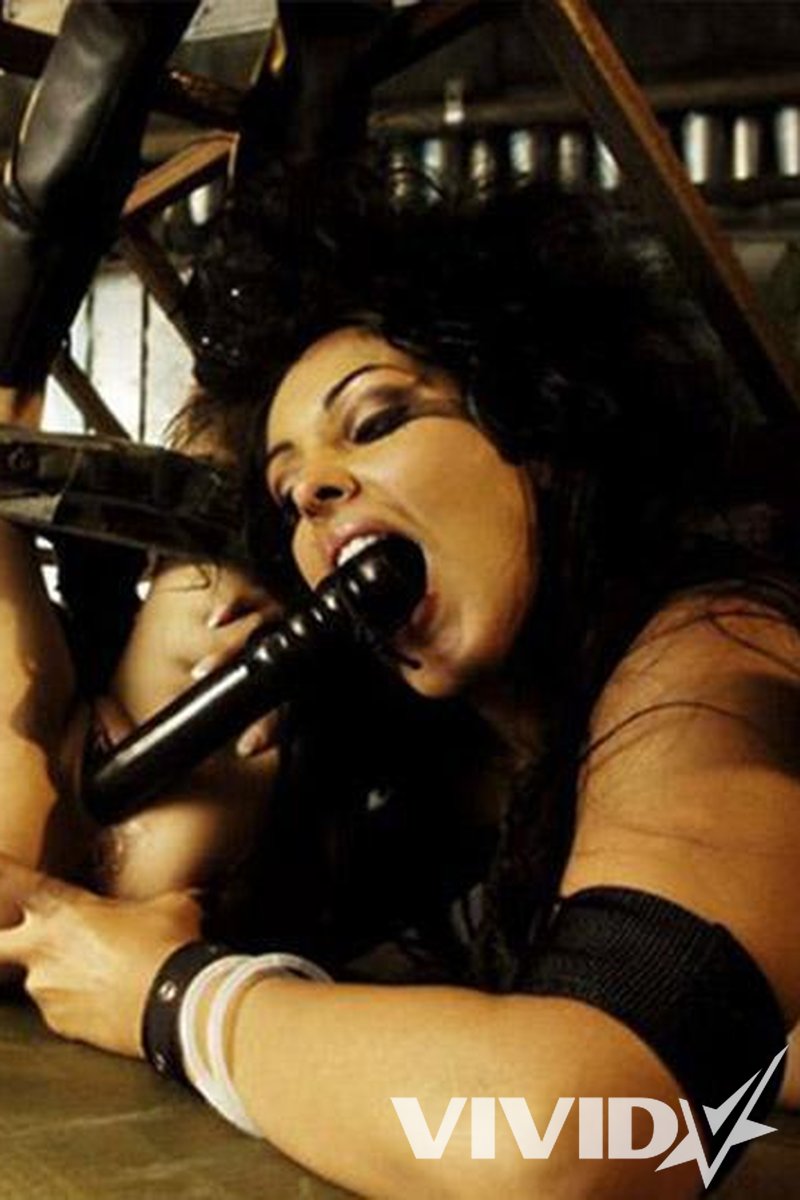 Industry - Part 2 - Screenshot 1 of 4 - Brown Hair