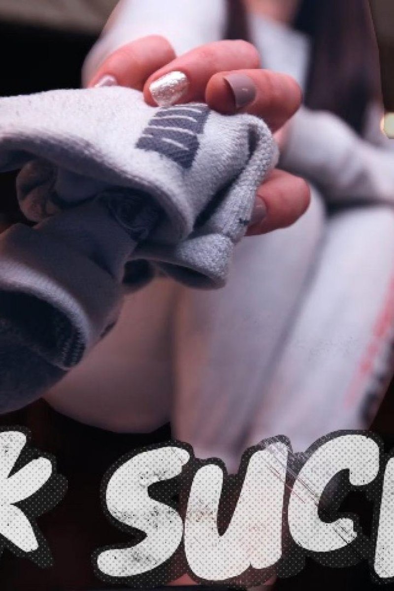 Sock Sucker - Screenshot 1 of 4 - Feetworship