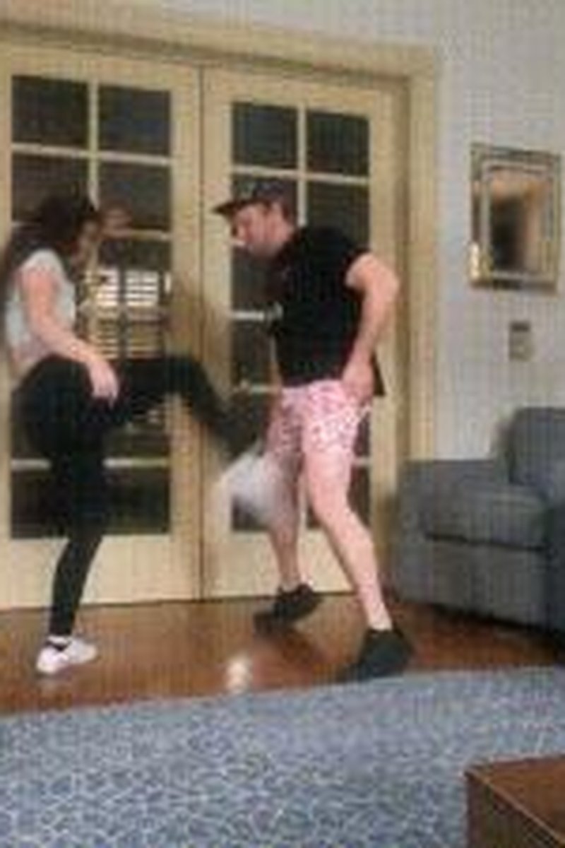 Converse Ballbusting - Screenshot 1 of 4 - Bitch