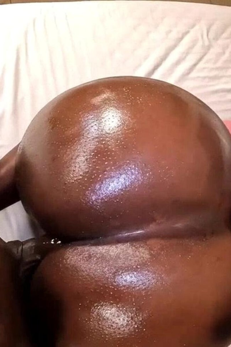 Things Really Moving Smoothly - Screenshot 1 of 4 - Ass Fetish