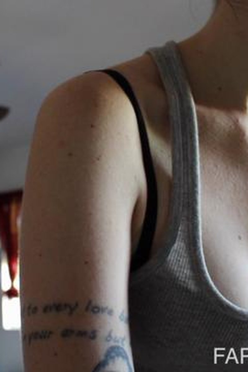 Tiny Man Humiliation - Screenshot 1 of 4 - Big Tits