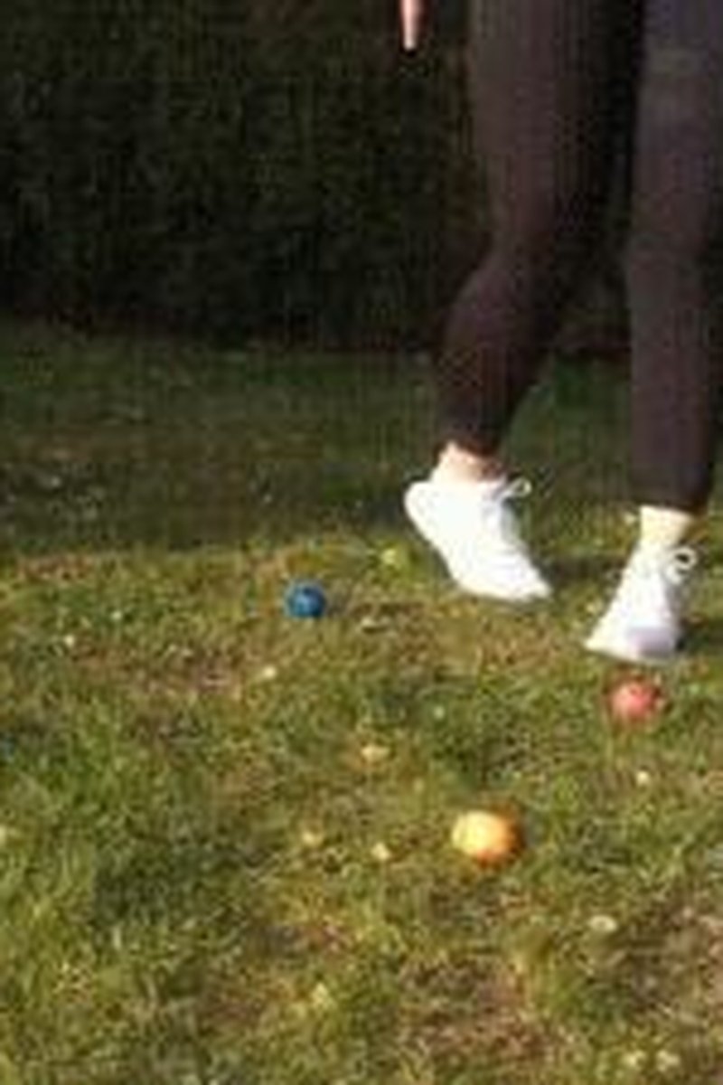 Destroy Some Easter Eggs - Screenshot 1 of 4 - Food