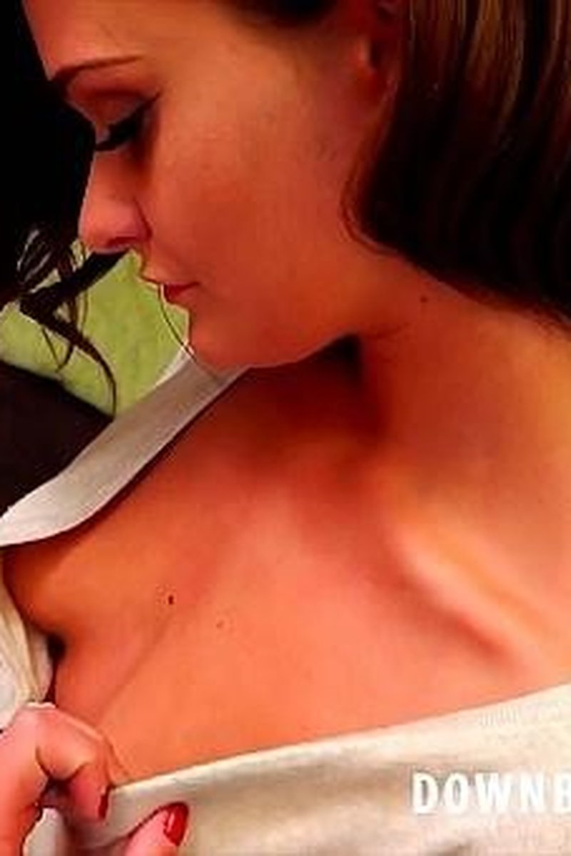 Honour May - Screenshot 1 of 4 - Downblouse