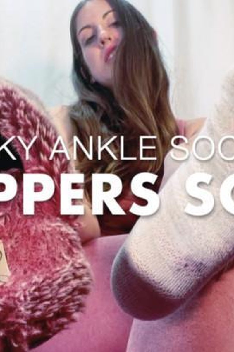 Stinky Ankle Socks And Slippers Sold - Screenshot 1 of 4 - Foot Fetish