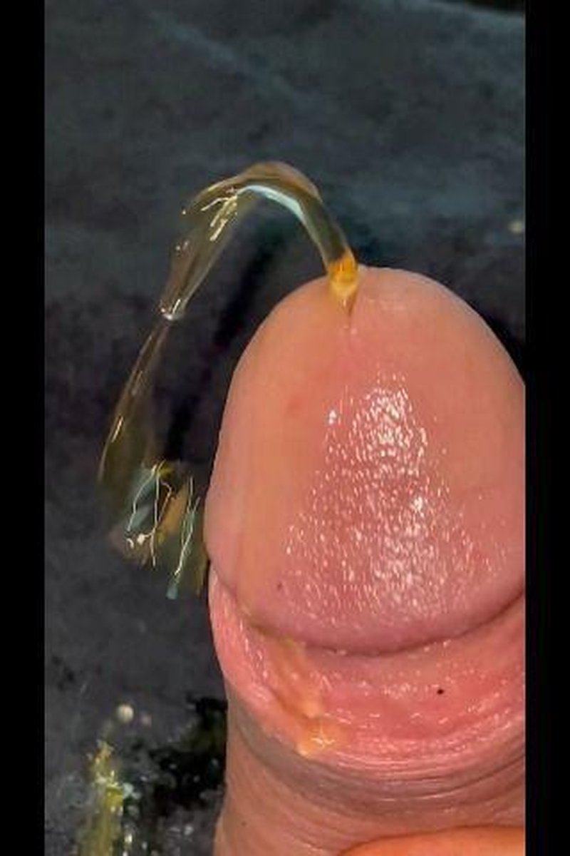 Inducing Massive Piss - Screenshot 1 of 4 - Cock Play