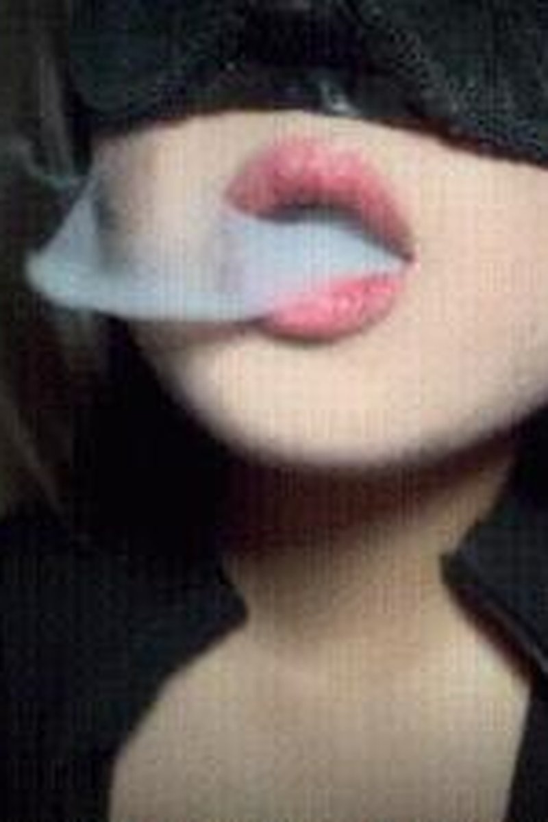 Cigarette Smoking **** - Screenshot 1 of 4 - Brown Hair