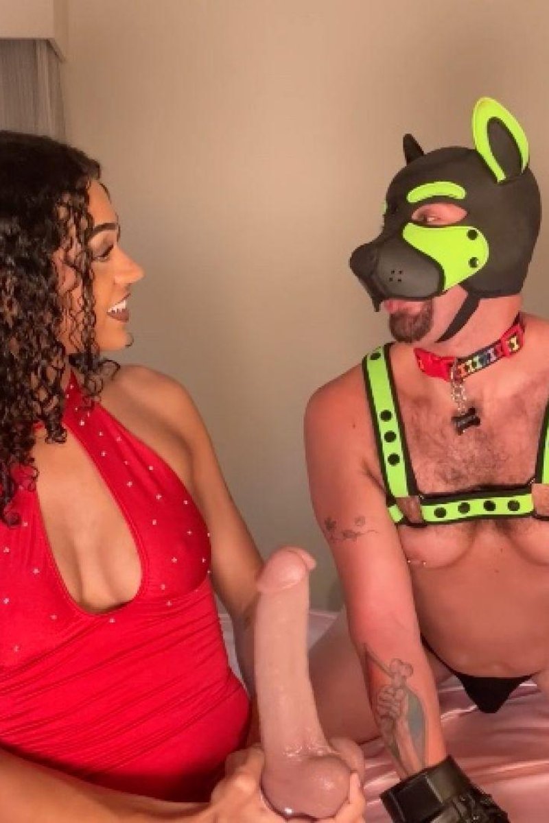 Natasha Carter Shows Off Her New Doggy - Screenshot 1 of 4 - Black