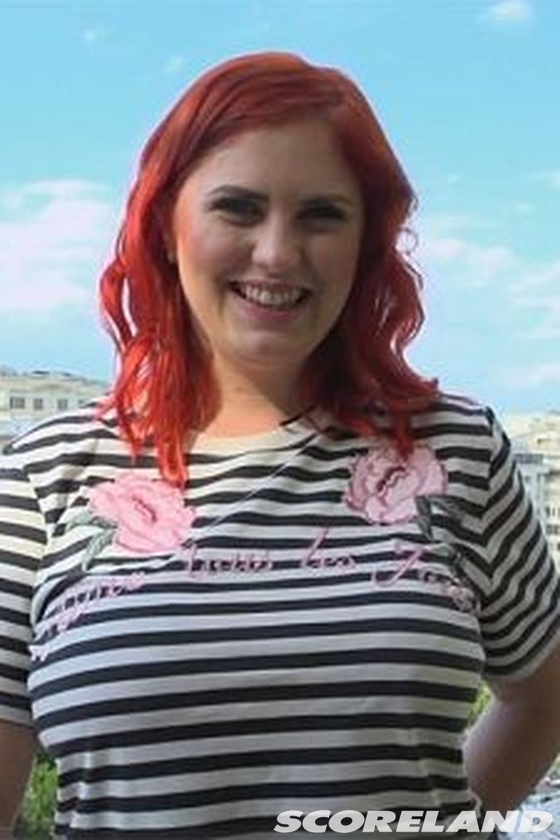 Tit Chat - Screenshot 1 of 4 - Red Hair (Female)