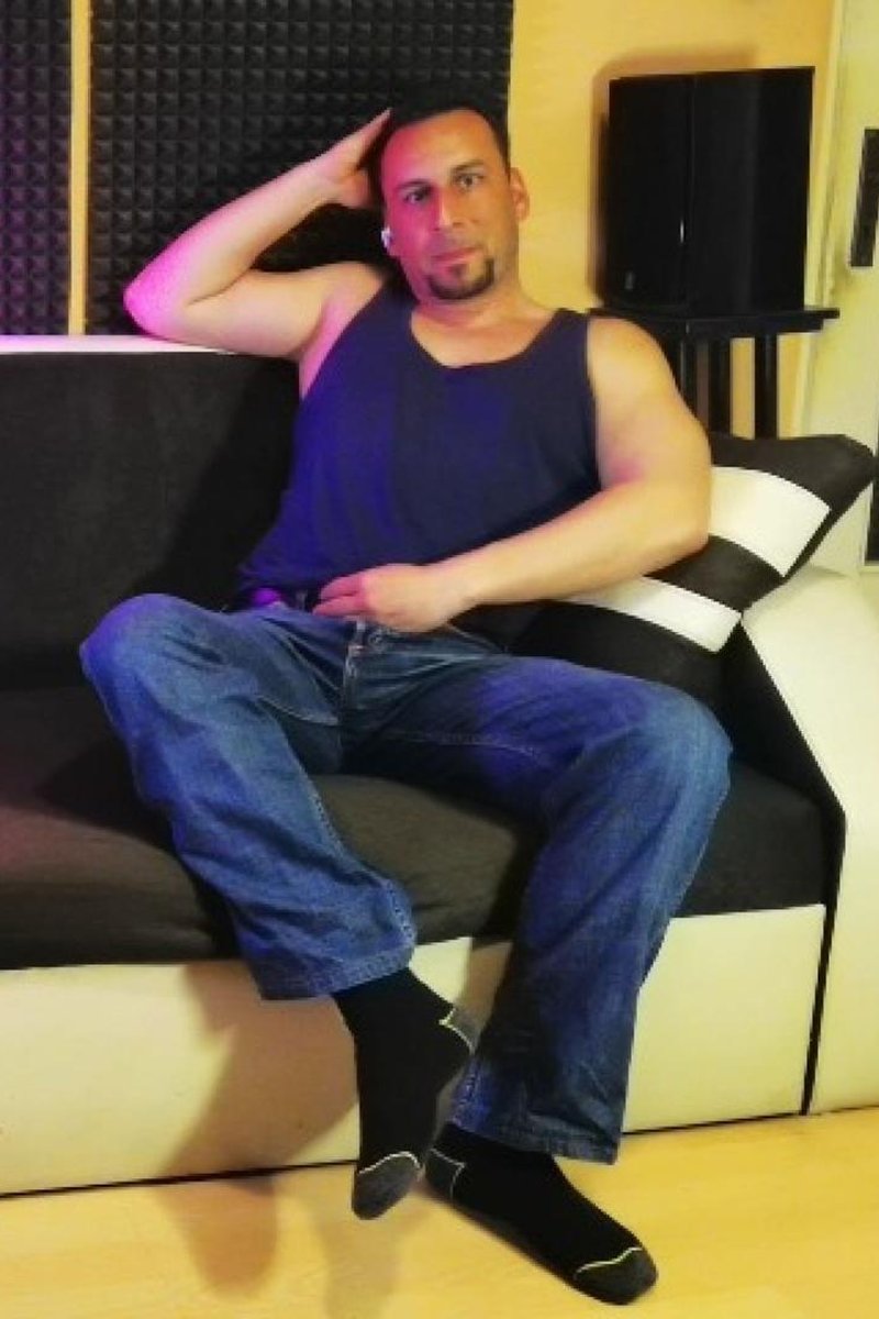 The One - Screenshot 1 of 4 - Big Dick