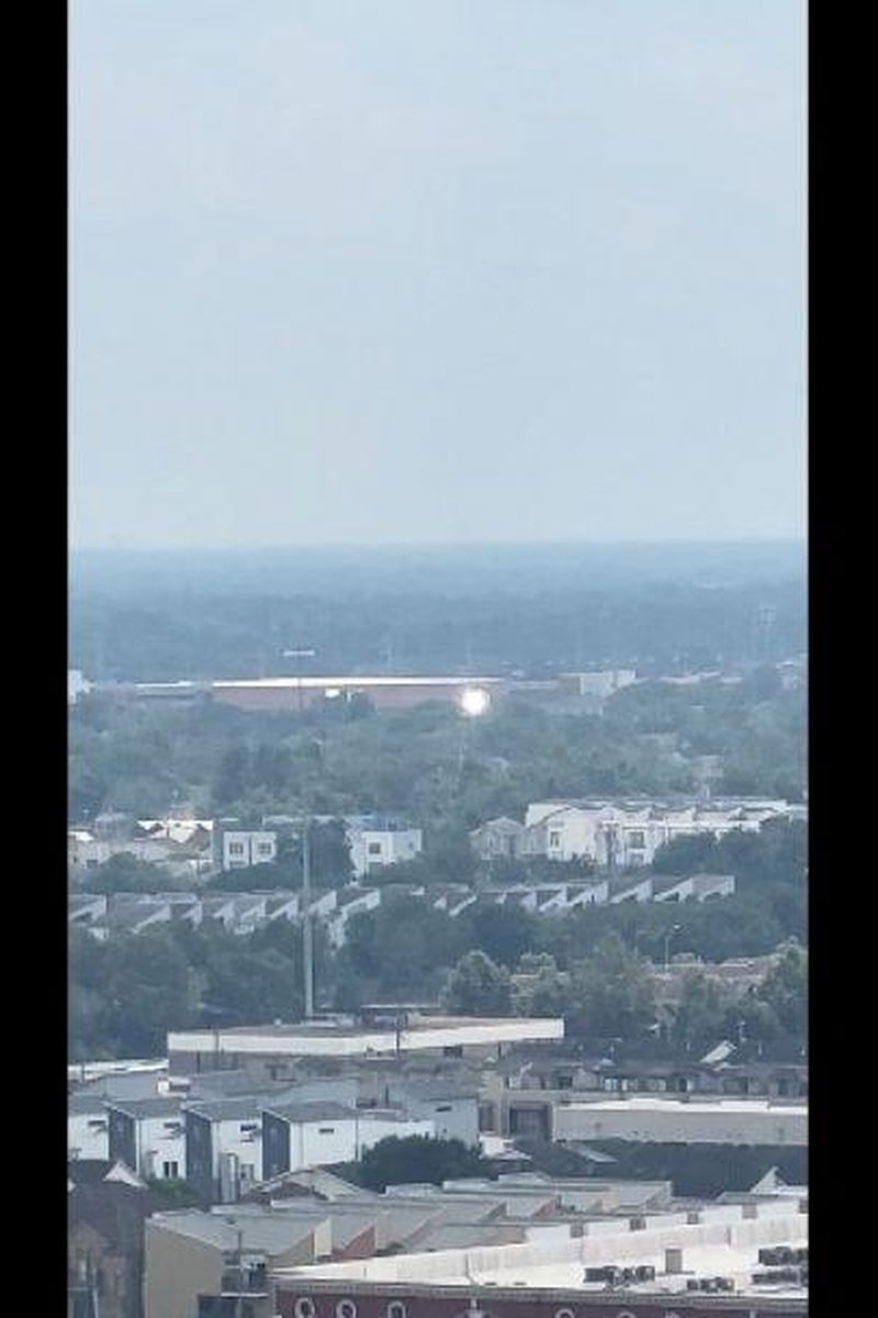 Sun Blinding Me - Screenshot 1 of 4 - Outdoors