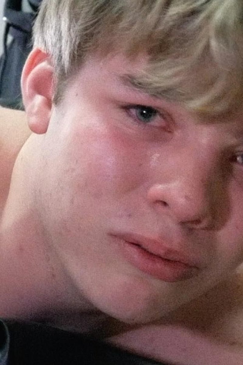 Cooper Breaks Down - Screenshot 1 of 4 - Blond Hair