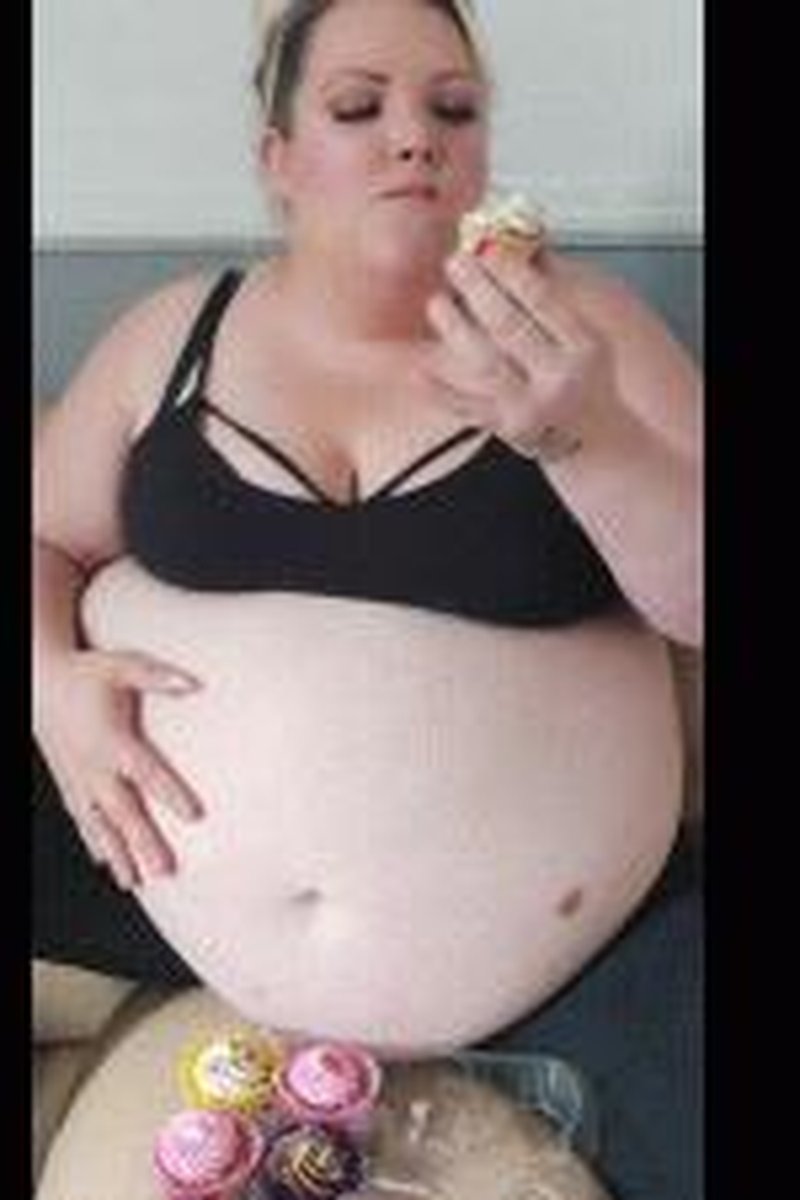 Cupcake Stuffing - Screenshot 1 of 4 - Bbw Big Beautiful Women