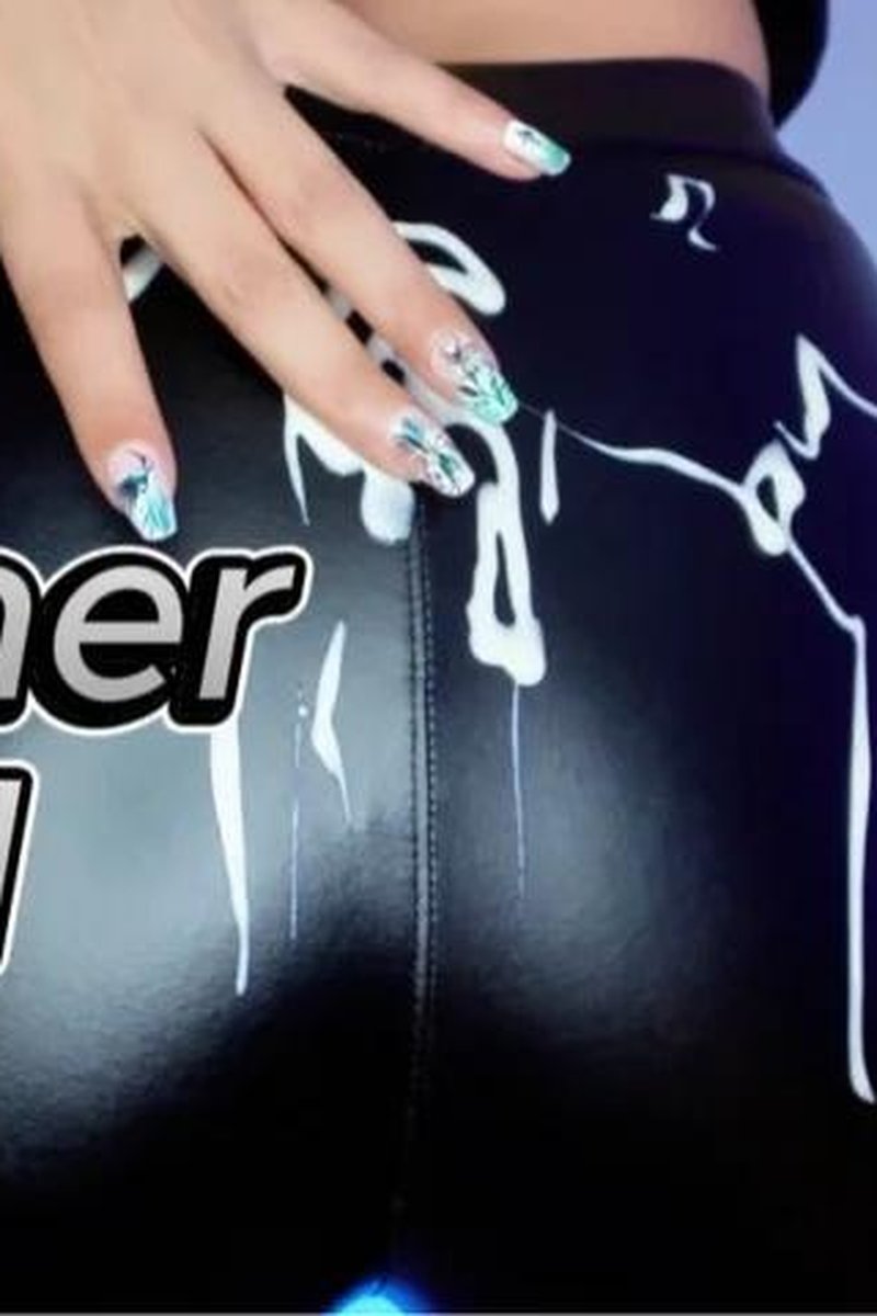 Leather CEI - Screenshot 1 of 4 - Queen Annellea