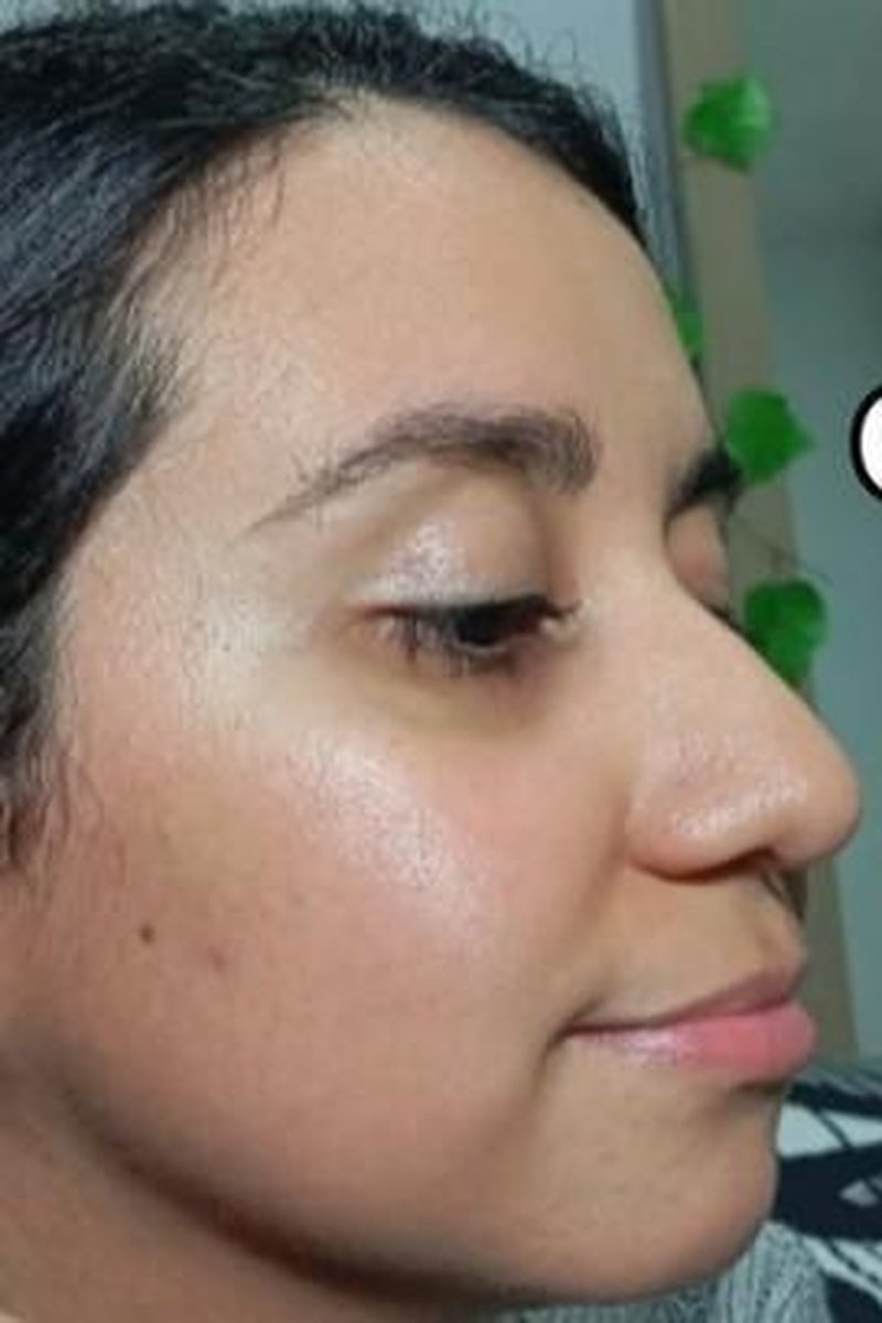 Hoop Earrings Pulling - Screenshot 1 of 4 - Ear Fetish