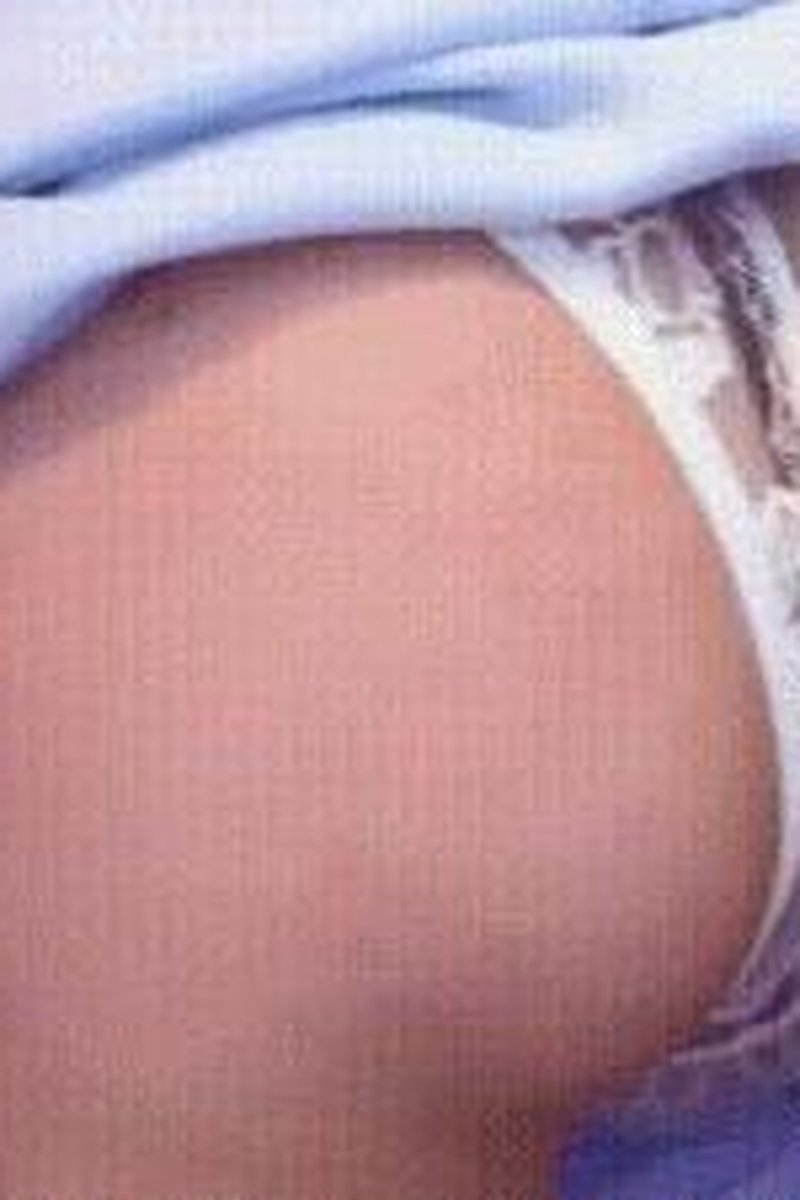 Under Her Ass - Screenshot 1 of 4 - Ass Smothering