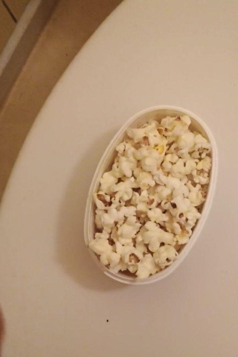 Popcorn - Screenshot 1 of 4 - Bathroom