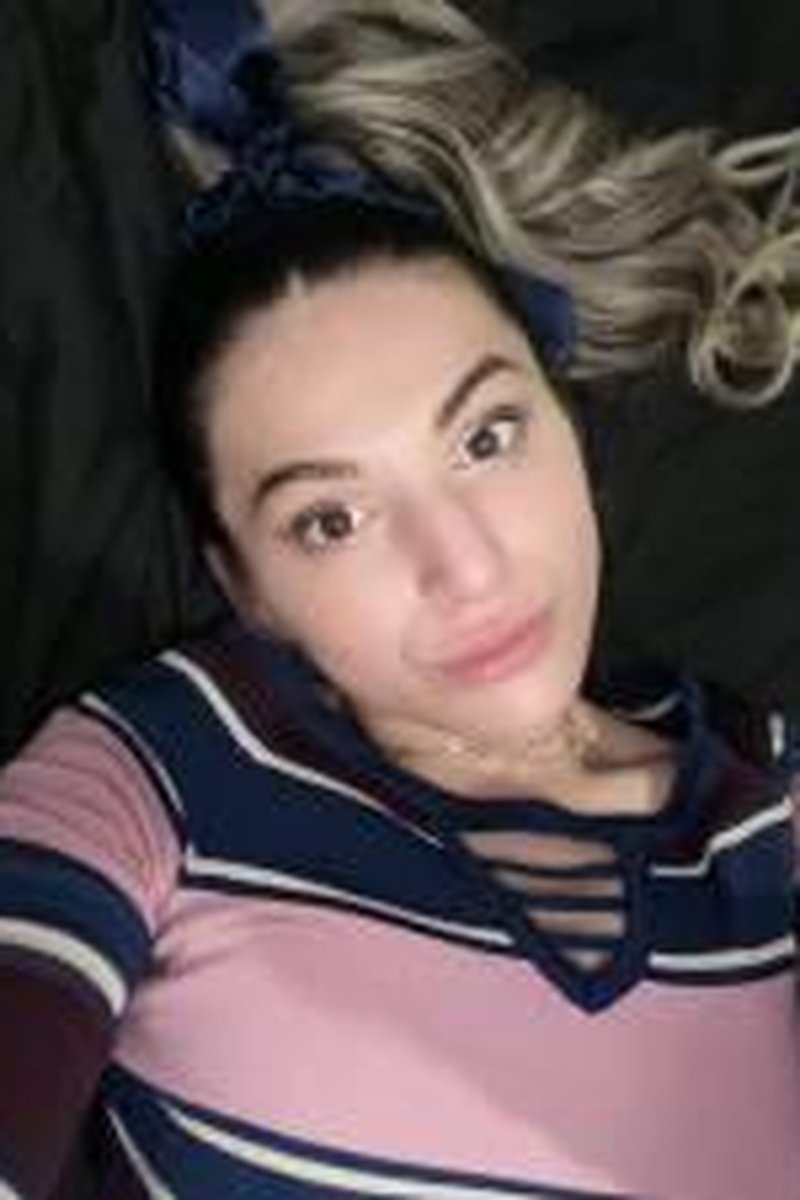 Looking Back - Screenshot 1 of 4 - Ass Fetish